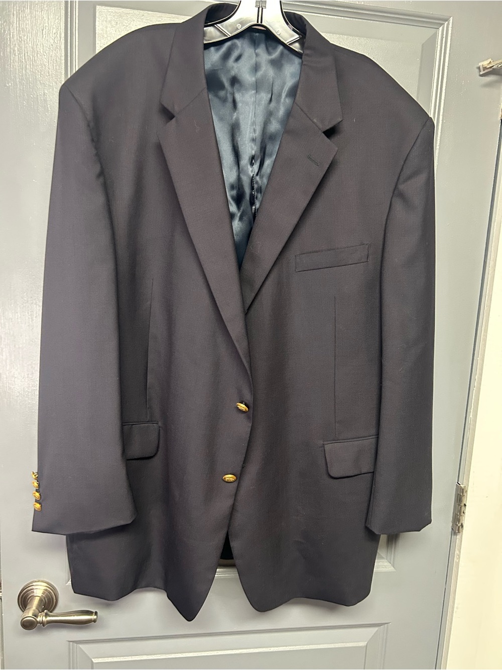 Jos. A. Bank navy lightweight wool men’s single breasted blazer. Size 52R EUC
